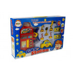 Čerpacia stanica s autíčkom a dopravnými značkami